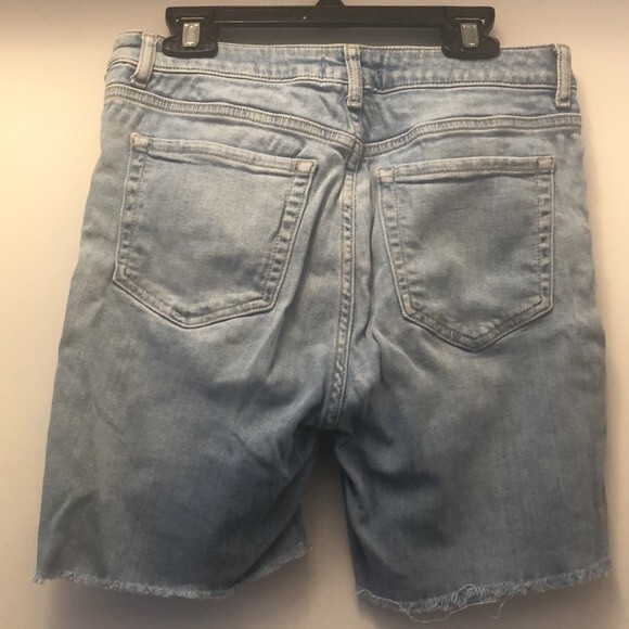 Forever 21 Jeans Bermuda Length Shorts Size 27 - Picture 2 of 3
